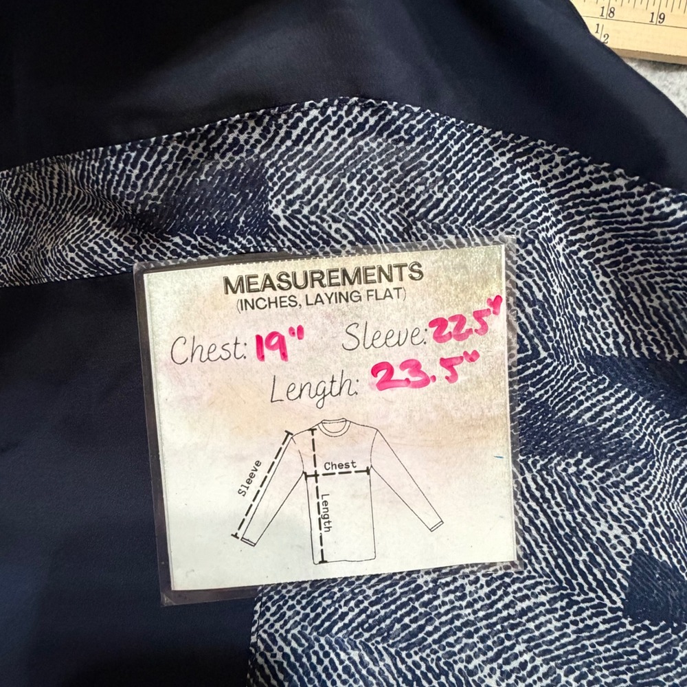Shades of Grey by Micah Cohen Navy Blue Mixed Media V-Neck Blouse XS SS16 Sample - Picture 7 of 7